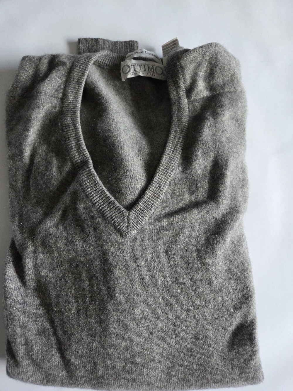 Light Gray V-Neck Sweater — Soft Everyday Knit